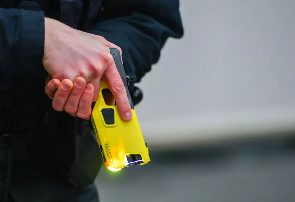 Buffalo Police Finally Begins Issuing Tasers to Officers